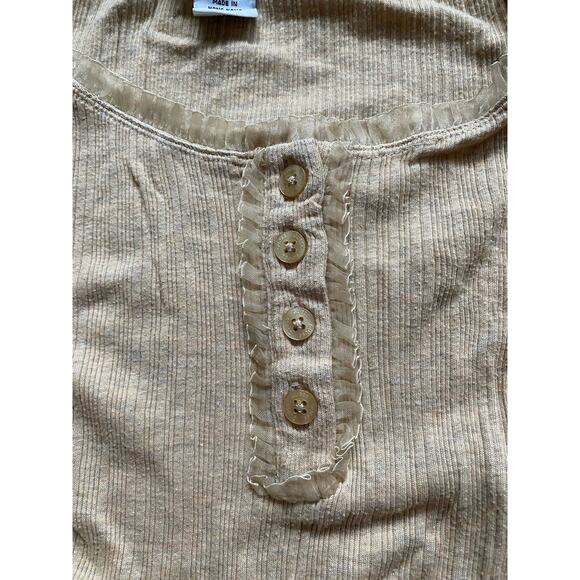 Vintage Guess Jeans Authentic Cream Women's Top with Lace Detail - Picture 10 of 10